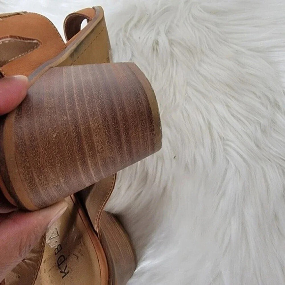 KELSI Dagger Tan Heel Kari Buckle Sandals casual Cocktail Party Size 8.5 - Picture 8 of 11